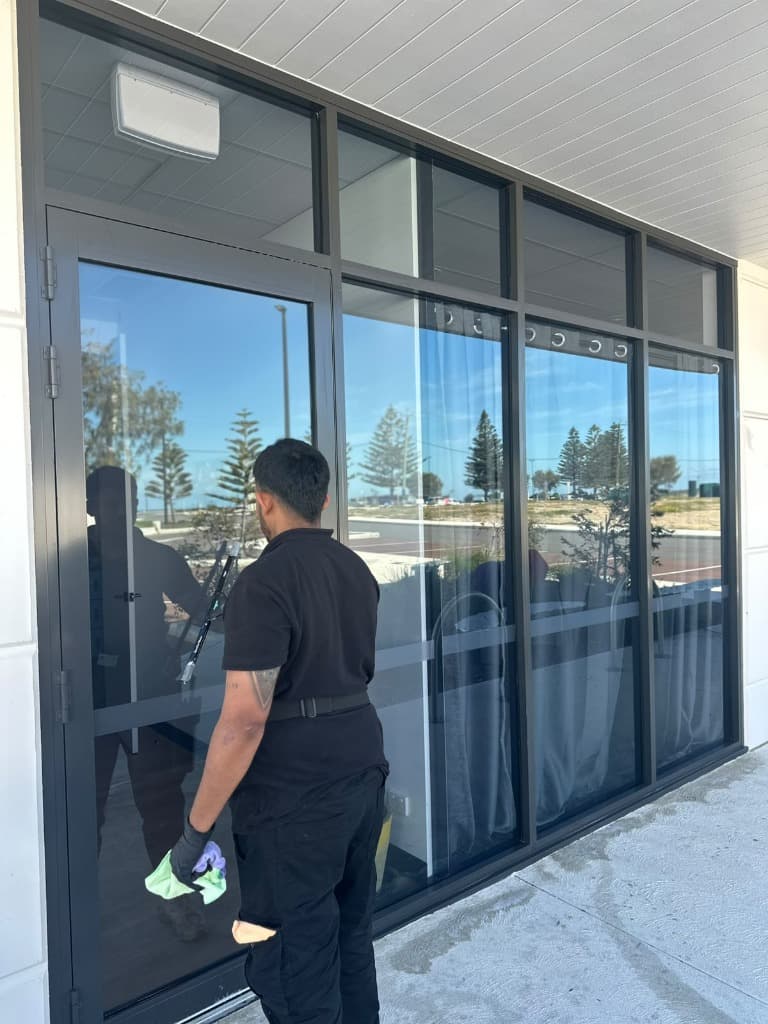 Best Window Cleaners Perth - Exterior Commercial Window Washing and Squeegee Clean